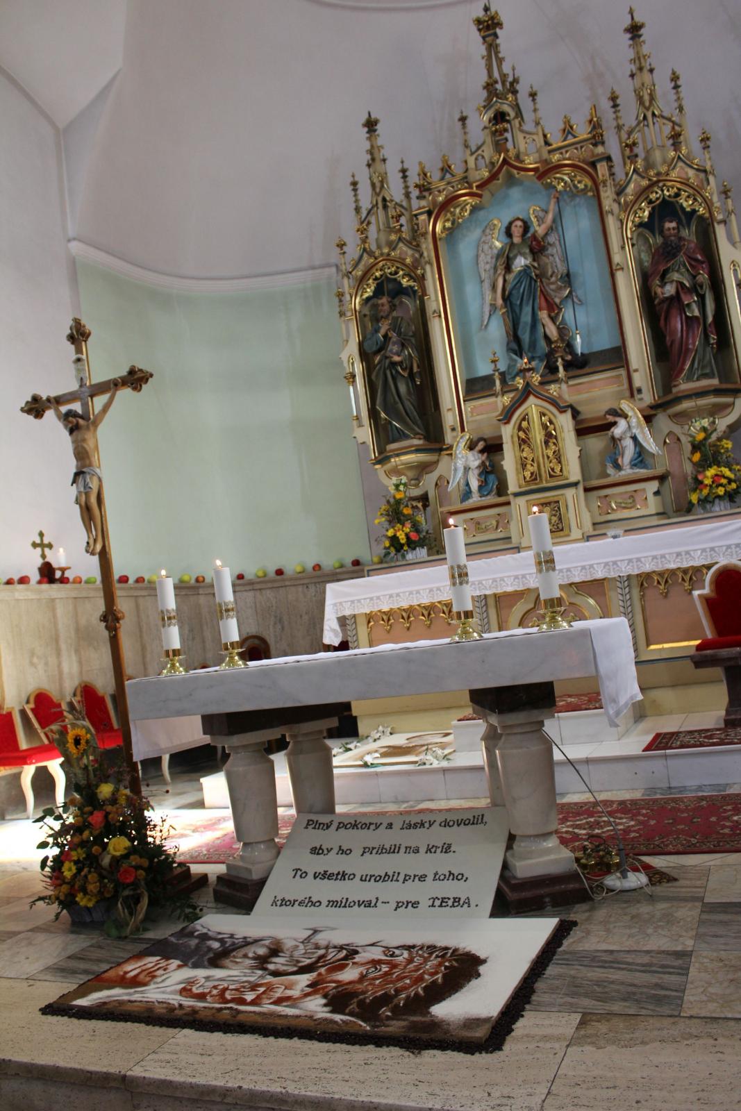 Fotogaléria Michalské hody 2018 - Nedeľná svätá omša slávená ku cti svätého Michala archanjela, patróna kostola. (30) Michalské hody 2018 - Nedeľná svätá omša slávená ku cti svätého Michala archanjela, patróna kostola.